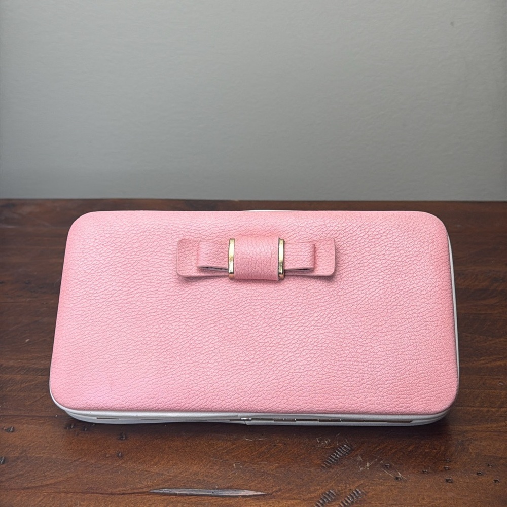 Pink Bow Clutch Wallet - Picture 11 of 11